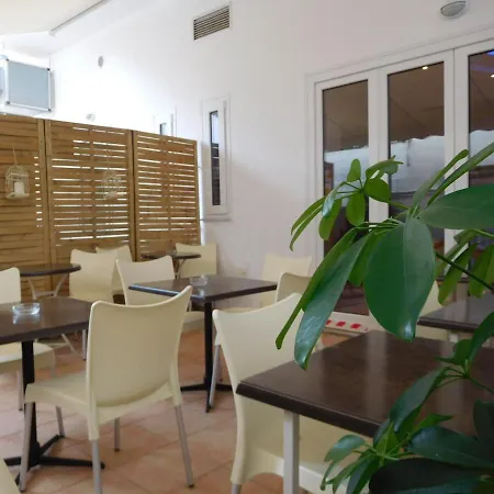 Efstratios Hotel 2*